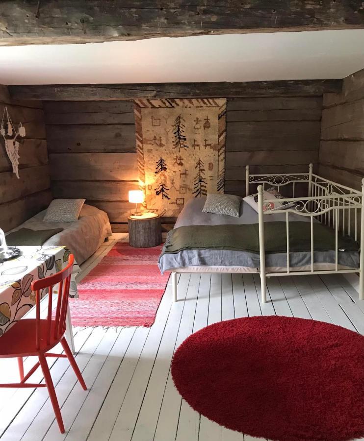 Paeivin Pirtti - Pirttikahvila Ja B&B Luosto Eksteriør billede